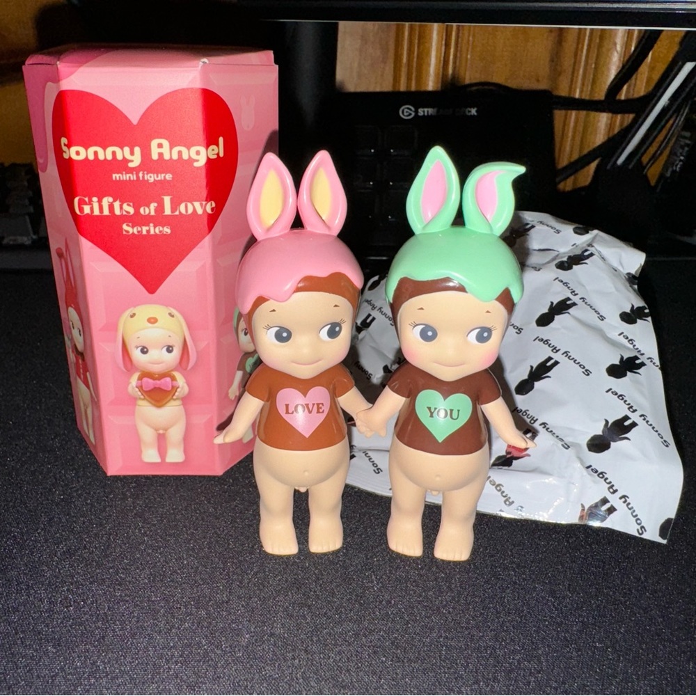 Sonny Angel Gifts of Love